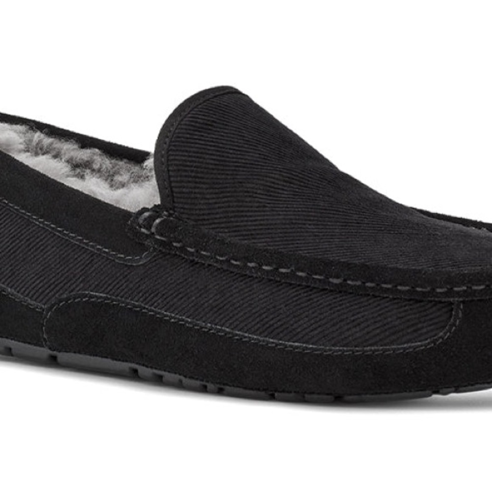 UGG Men's Black Loafers with Gray Lining - Picture 5 of 5